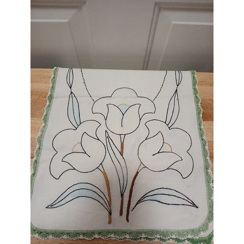 Vintage Hand Embroidered Tulips Table Runner Dresser Scarf Floral Table Decor